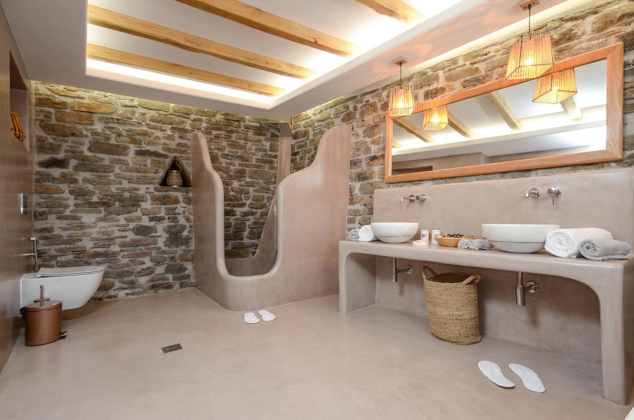 Flora'S Villa With Plunge Pool Agkidia Exterior photo
